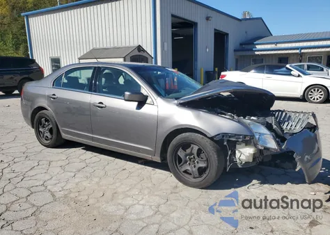 2010 Mercury Milan из США, поврежденный, VIN 3MEHM0HAXAR626210